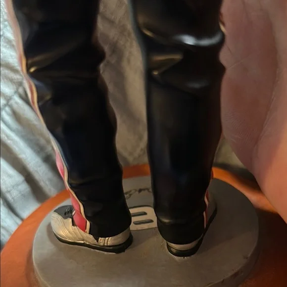 Limited Edition Dale Earnhardt Jr Vintge Figure #8 - Picture 6 of 10